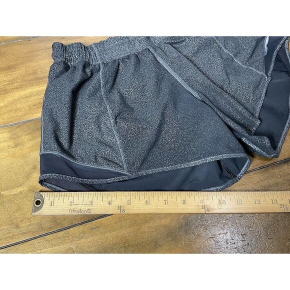 Lululemon Hotty Hot Shorts Metallic Black Size 6 - Picture 11 of 12
